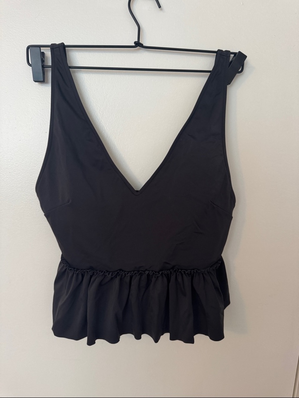 NWOT Kortni Jeane Black V Neck Peplum Swim Top